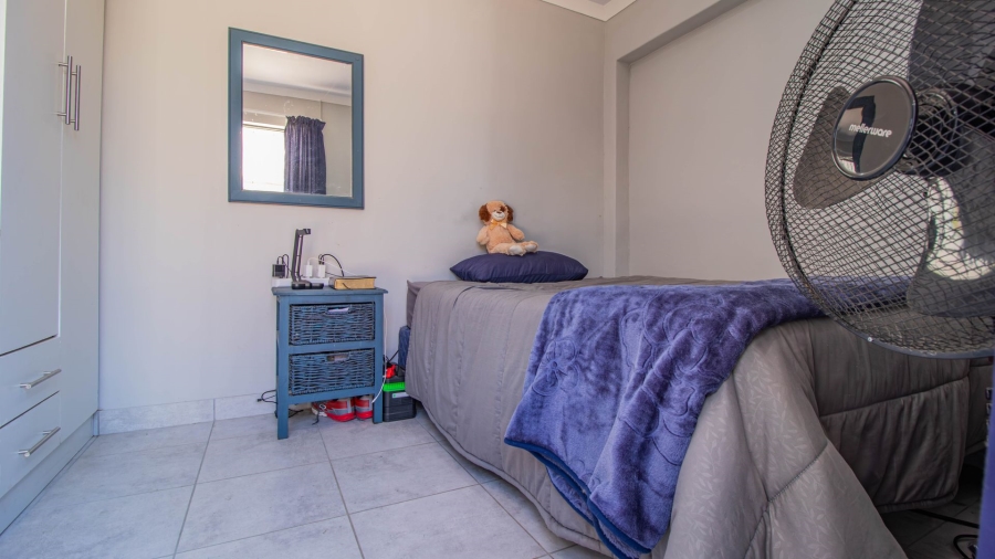 2 Bedroom Property for Sale in Admirals Park Western Cape
